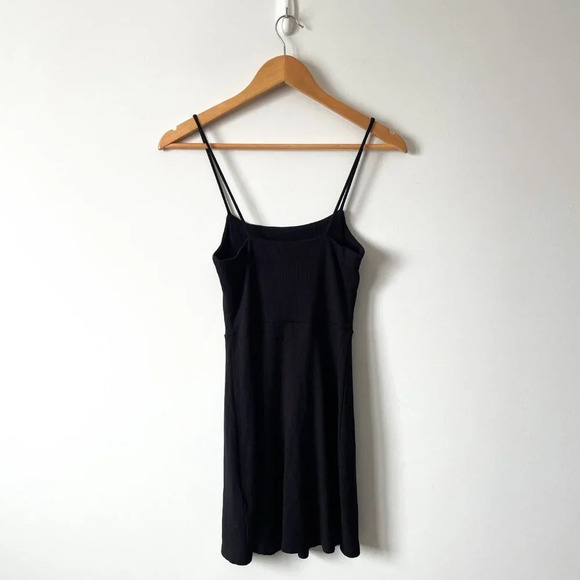 Aritzia Wilfred Free Addy Ribbed Knit Skinny Strap Mini Dress Black Sz Small - Picture 4 of 6